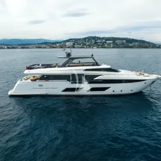 ASTONSEA (Ex Nineteen 42) - Image 1