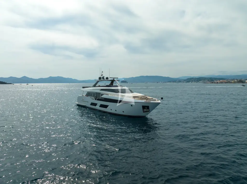 ASTONSEA (Ex Nineteen 42) - Image 2