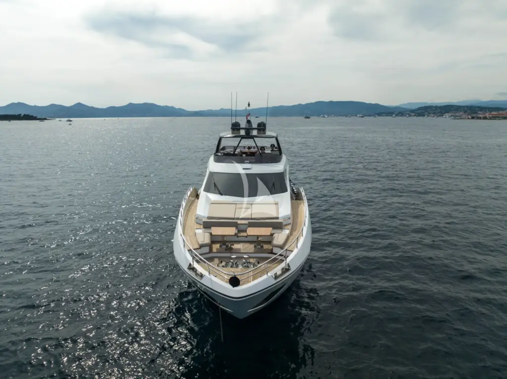 ASTONSEA (Ex Nineteen 42) - Image 4