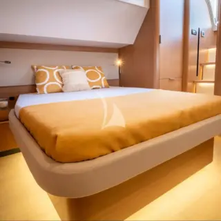 MILLENNIUM FALCON II - Factory photos - guest cabin