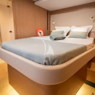 MILLENNIUM FALCON II - Factory photos - guest cabin
