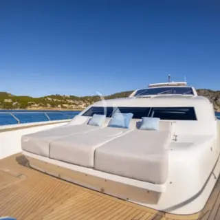 ARION – Bow Sunbed