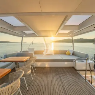 LA DESIRADE - FLYBRIDGE