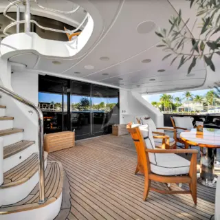 SEASCAPE V - Stairs leading to the Sundeck