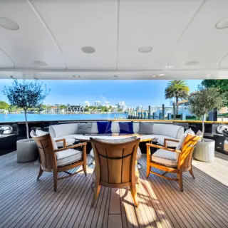 SEASCAPE V - Aft Deck Aft Seating