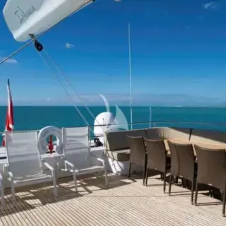 Flybridge