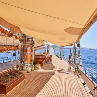 Side deck