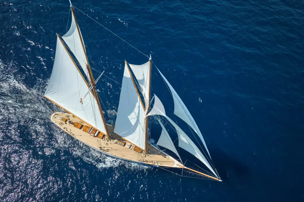 ELENA of LONDON - Image 4