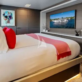 NO SURRENDER - GUEST CABIN
