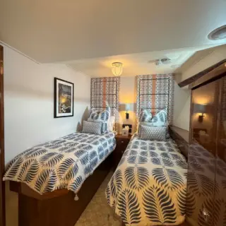 SOUTHERN SKY - Image 22