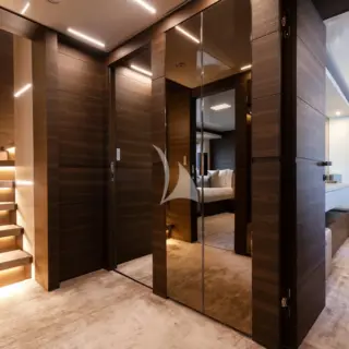EROS - Foyer to Staterooms Below
