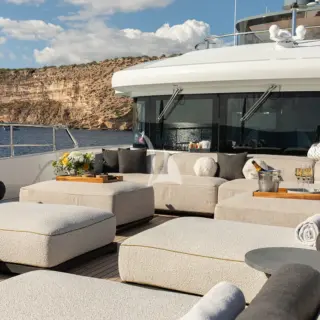 PAPER MOON - Foredeck deck lounge area