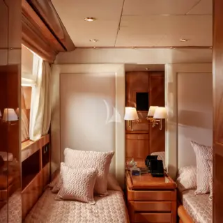 LADY G II - Twin Stateroom