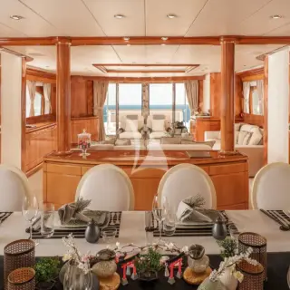 LADY G II - Dining table