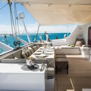 MAGIC CAT - Aft Deck