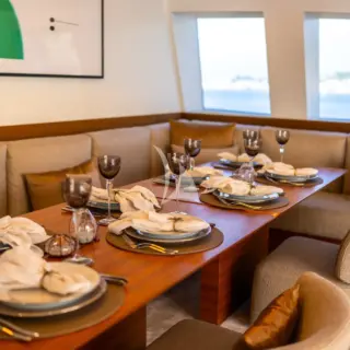 Skylounge Dining Configuration