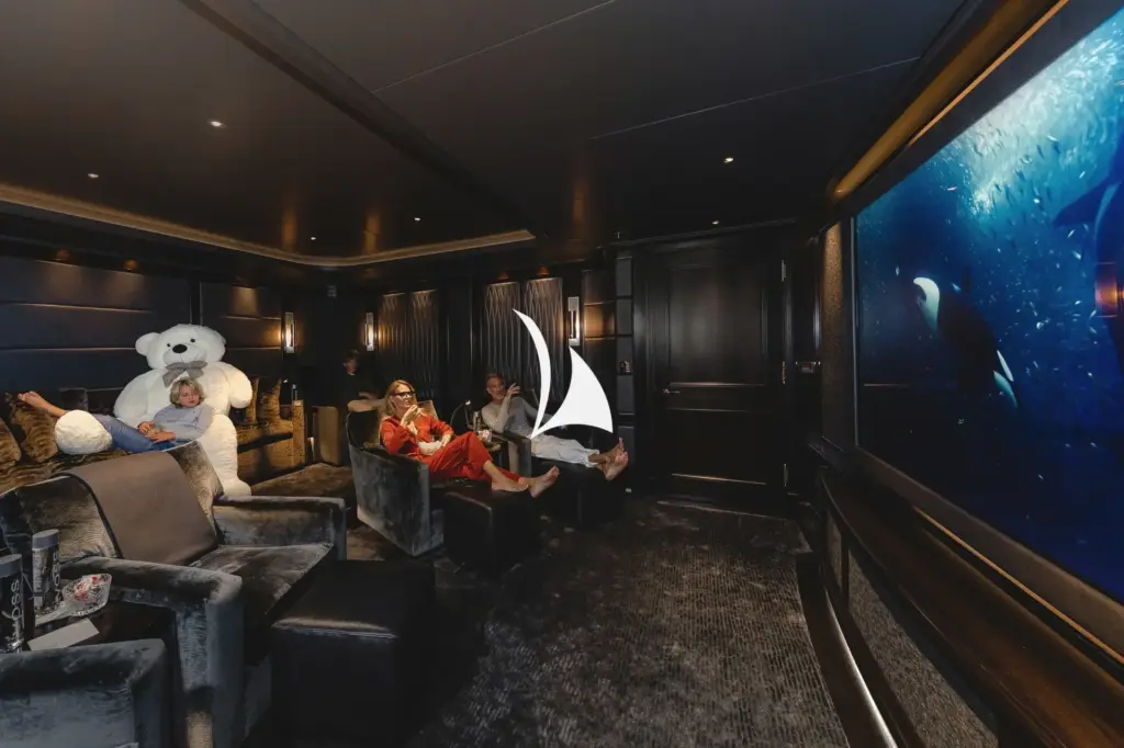 AQUILA - Main deck - Cinema