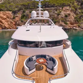 Foredeck lounge area