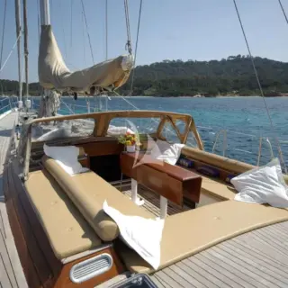 Bernic deck saloon 2
