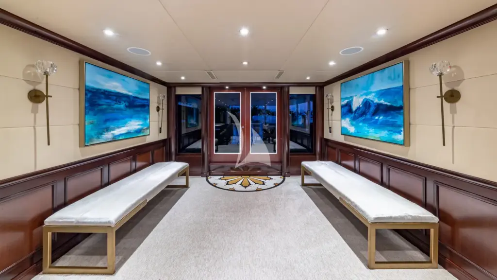 STARSHIP - Main Salon Entrance