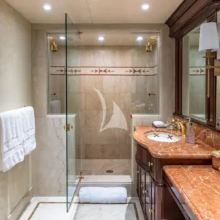 Master En-Suite