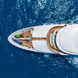Bow aerial view