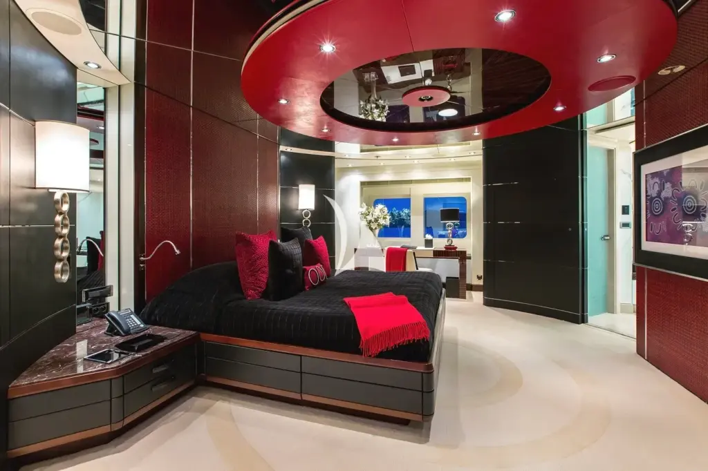 SLIPSTREAM (60m) - Master suite