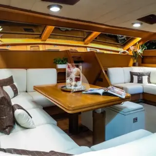 saloon