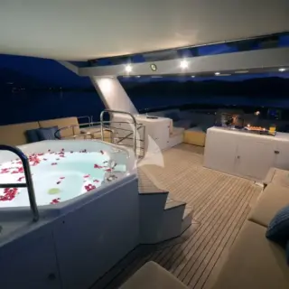 Sun deck