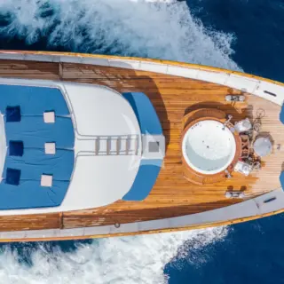 FOREDECK 97