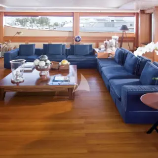 BRIDGE DECK LOUNGE