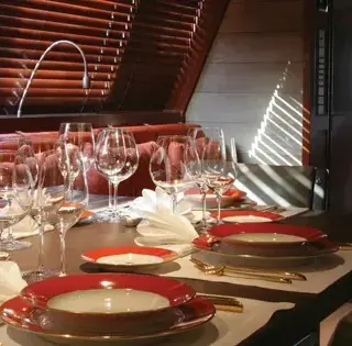 Dining detail