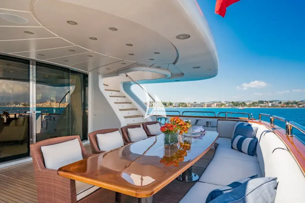 Aura - Aft Deck