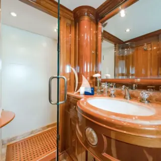 Aura - Port Double Cabin Ensuite