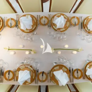 Aura - Dining Detail