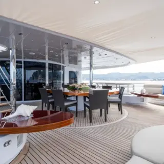 Bridge deck aft