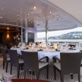 Bridge deck aft dining