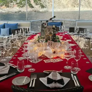 Bridge deck dining table scape