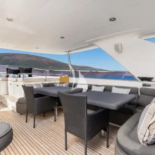 ANNABEL II - Alfresco dining