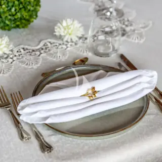 ANNABEL II - Dining detail