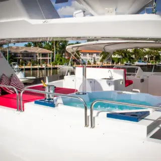 Jacuzzi on flybridge