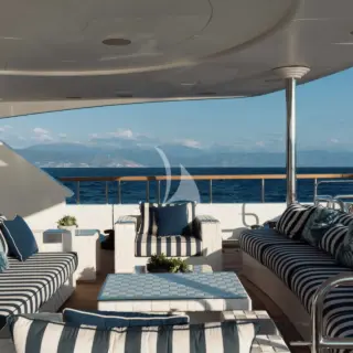 Main aft deck
