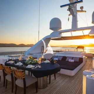Sun deck