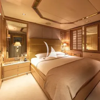 Double guest cabin