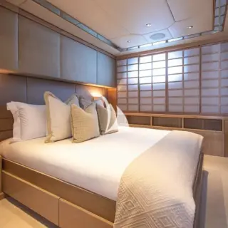 Double guest cabin