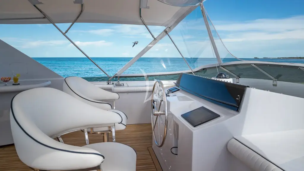 DESTINY - Flybridge Helm Station