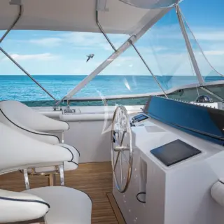 Flybridge Helm Station