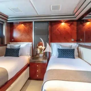 Twin cabin - lower deck