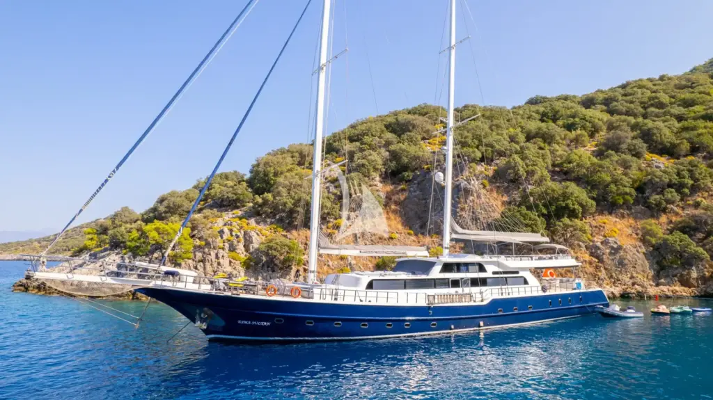 ESMA SULTAN - Image 3