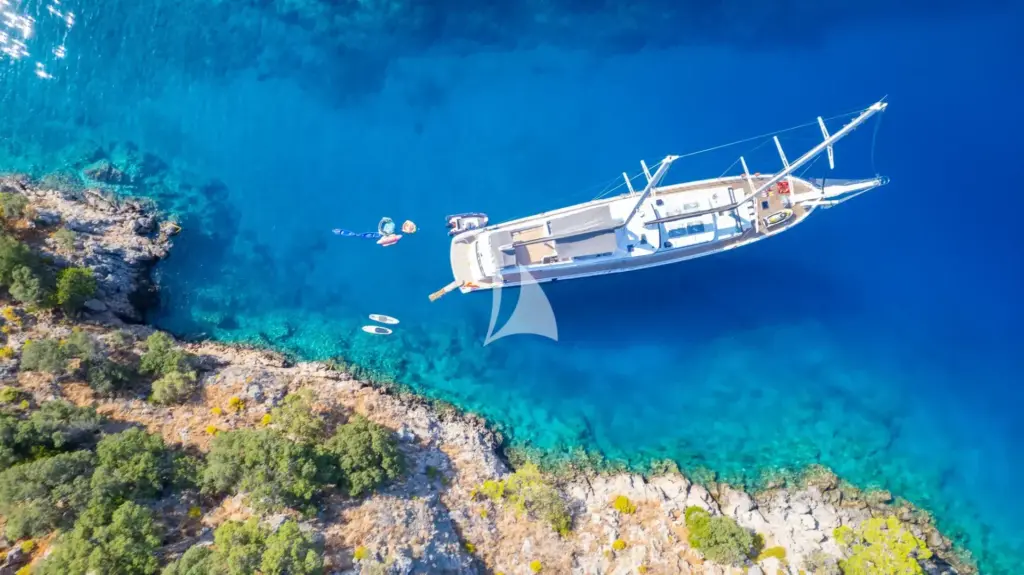 ESMA SULTAN - Image 4